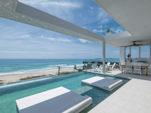 Queensland mansion beachside pool